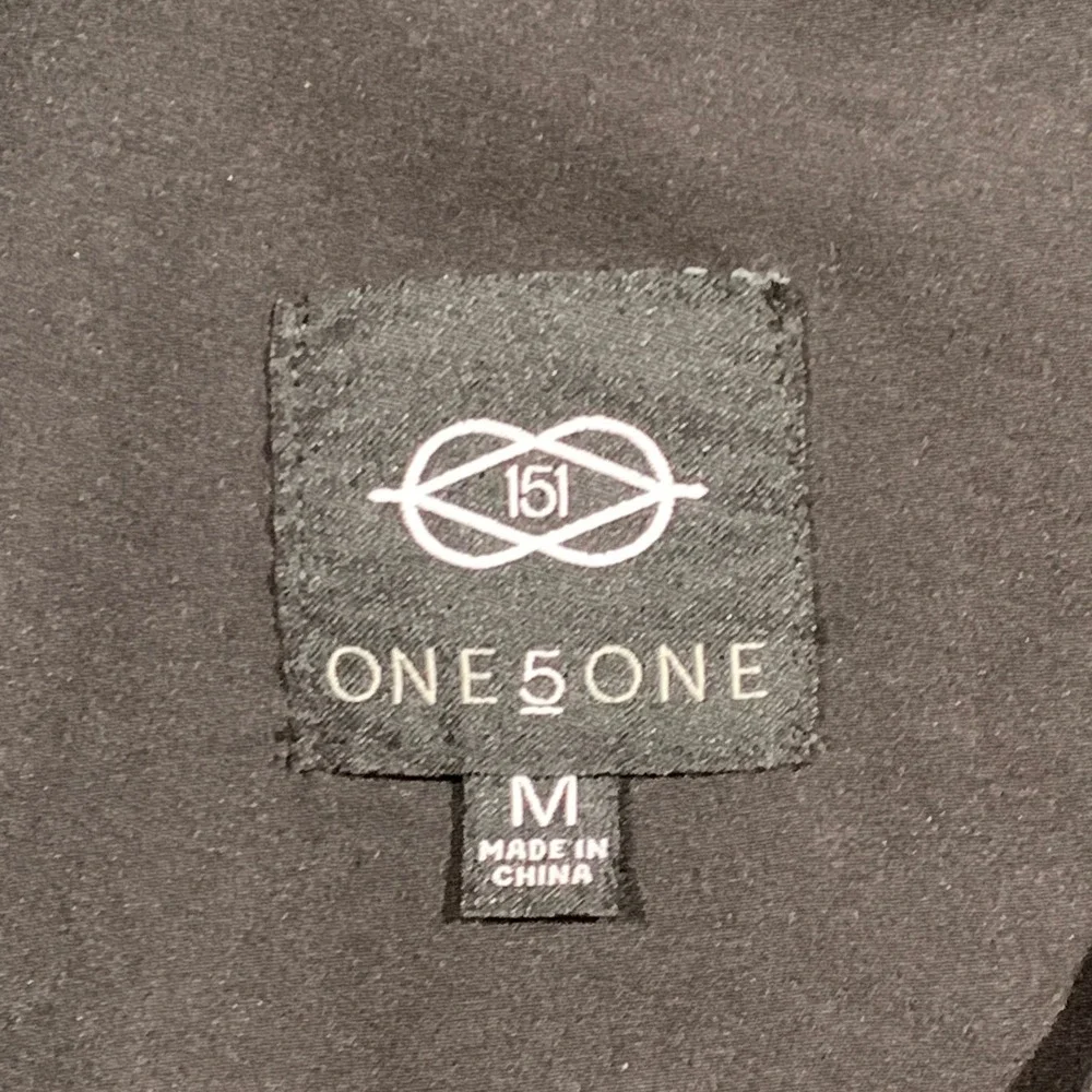 One5One Womens Black Cropped Full‎ Zip Windbreaker Jacket Mock Neck Medium